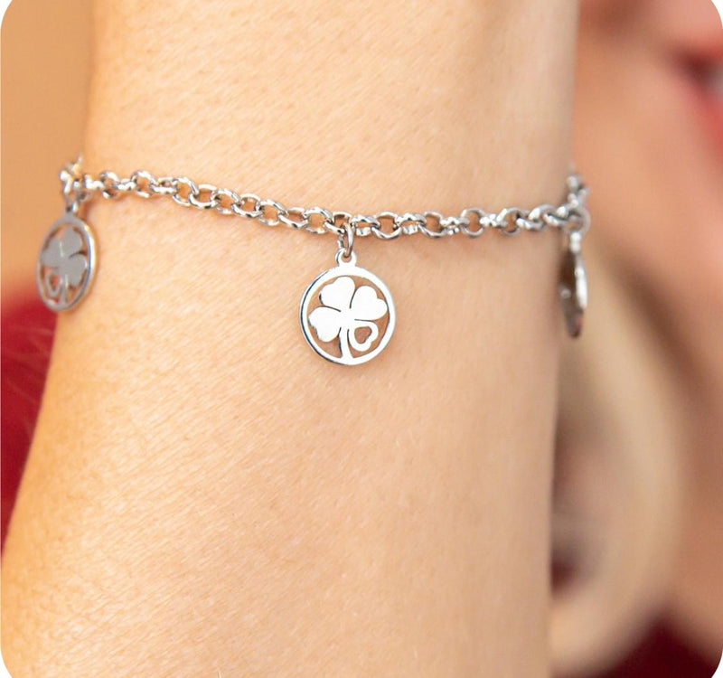 Pulseira Aço Inoxidável Com Detalhes "Folha Trevo" Em volta