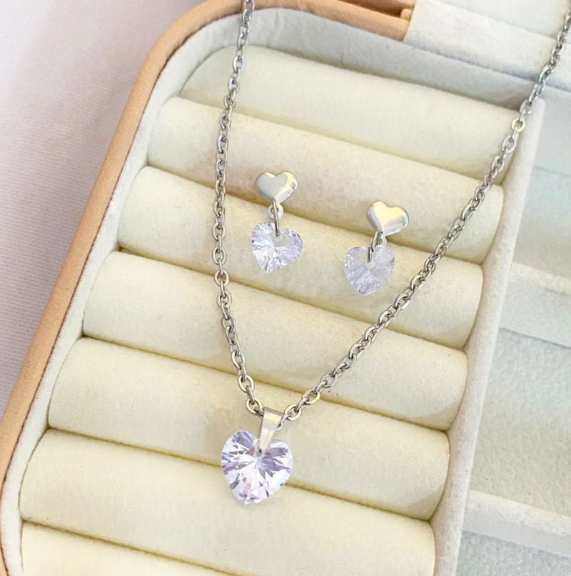 Conjunto De Aço Colar + Brincos de coração